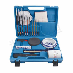 美術(shù)教材系列塑吹包裝-帶筆筒國畫工具