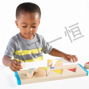 發(fā)展語音認(rèn)知類三角形分?jǐn)?shù)學(xué)習(xí)板