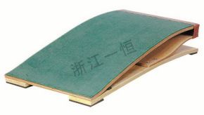 體育器材S型助跳板